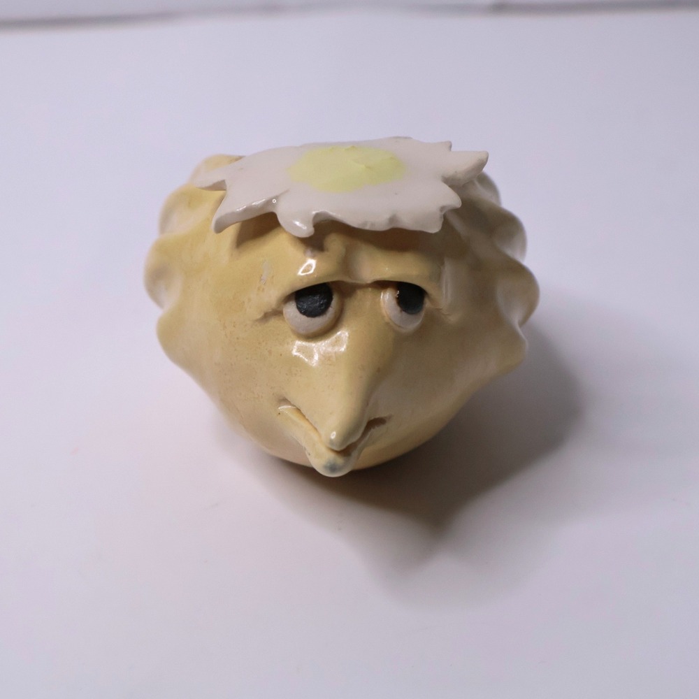 Handmade Studio Pottery‎ Ugly Bird Figurine Yellow with Fried Egg Hat 4" Weird